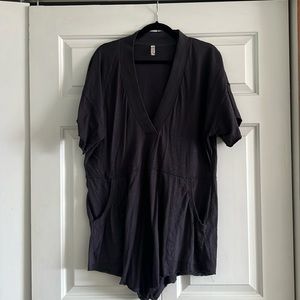 Free People Beach Navy Short Sleeve Romper with Pockets, Women's Size …